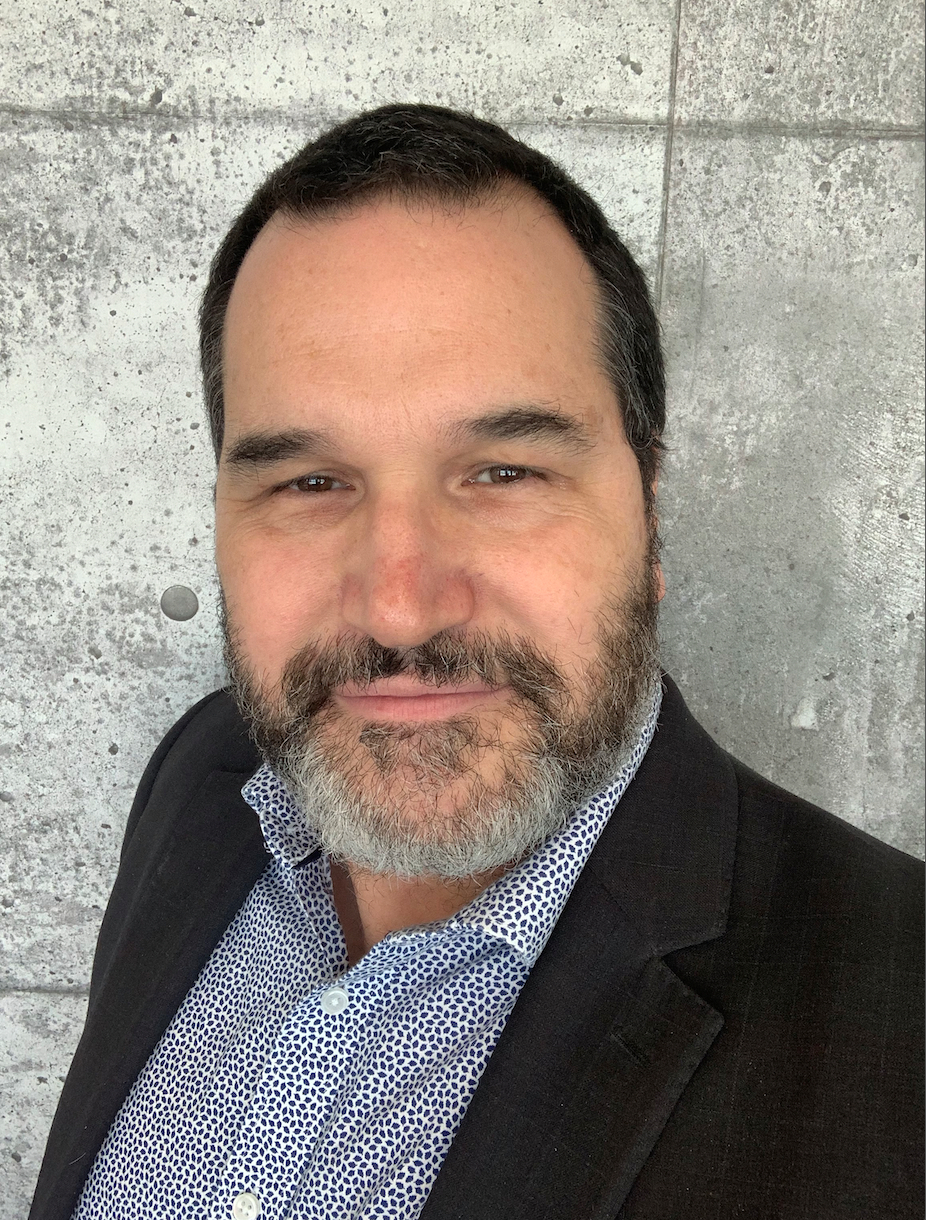 Dean Sanderson Headshot